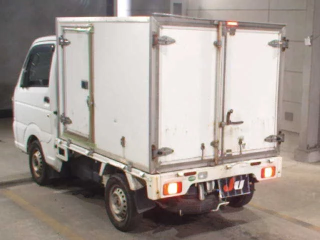 Suzuki CARRY  с аукциона в Японии