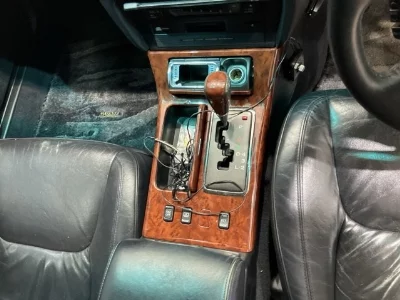 Toyota CROWN MAJESTA