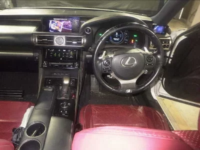 Lexus IS300h