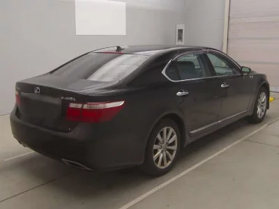 Lexus LS460L