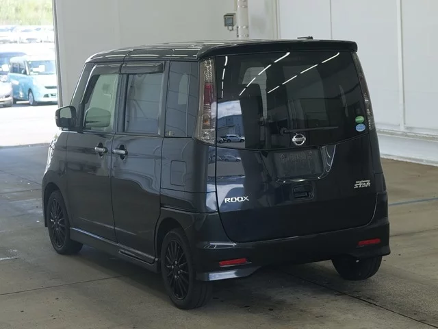 Nissan Roox  с аукциона в Японии