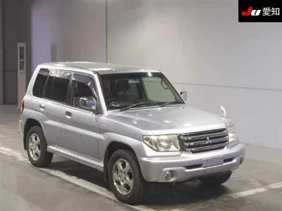 Mitsubishi Pajero iO