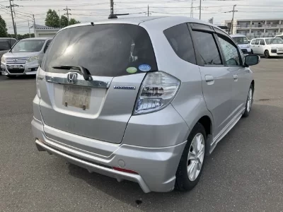 Honda FIT HYBRID
