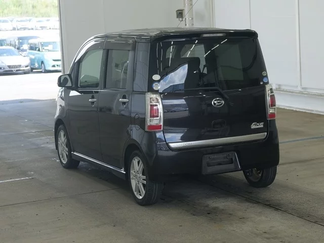 Daihatsu Tanto Exe  с аукциона в Японии