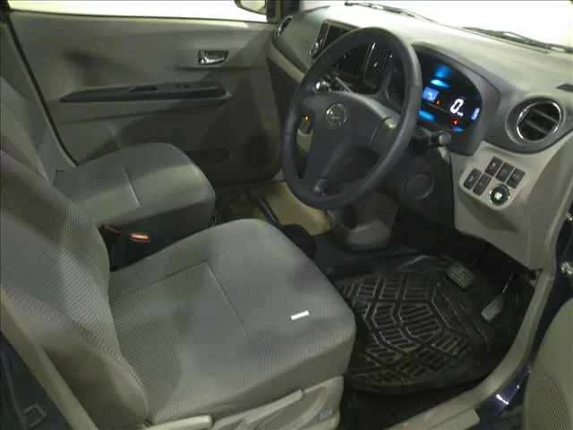Daihatsu Mira e:S  с аукциона в Японии