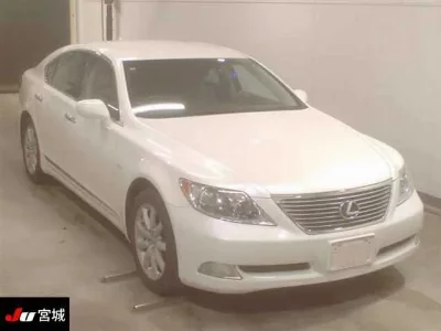 Lexus LS460L