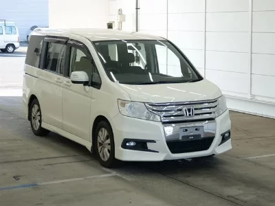 Honda STEPWGN SPADA