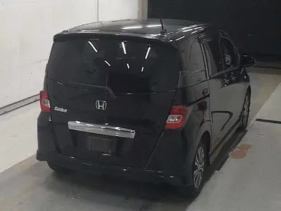 Honda Freed Spike