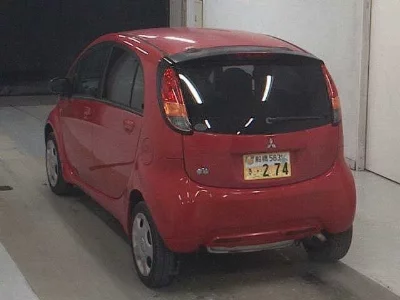 Mitsubishi i