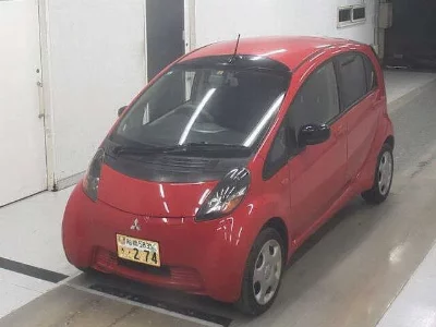 Mitsubishi i