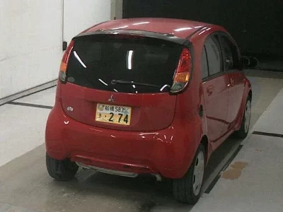 Mitsubishi i