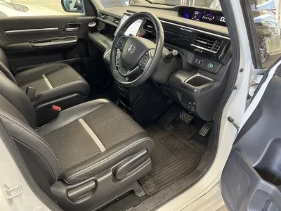 Honda STEPWGN SPADA