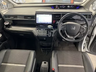 Honda STEPWGN SPADA