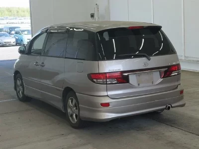 Toyota ESTIMA L