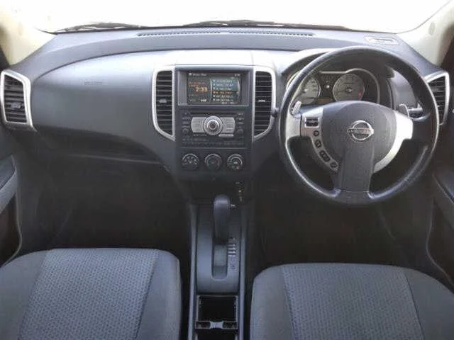 Nissan Wingroad  с аукциона в Японии