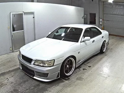 Nissan Laurel