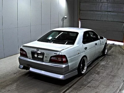 Nissan Laurel