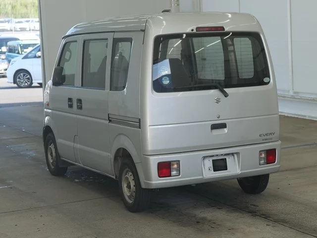 Suzuki Every  с аукциона в Японии