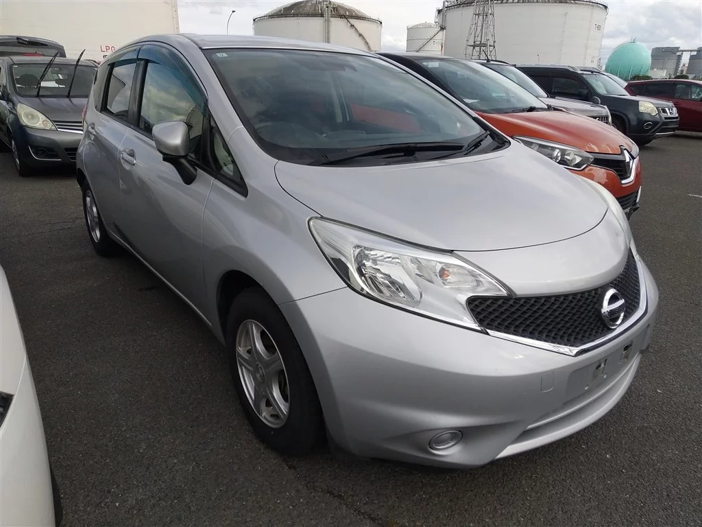 Nissan Note  с аукциона в Японии
