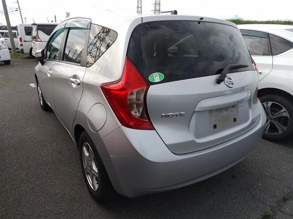 Nissan Note  с аукциона в Японии