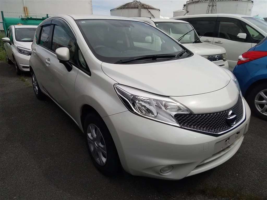 Nissan Note  с аукциона в Японии