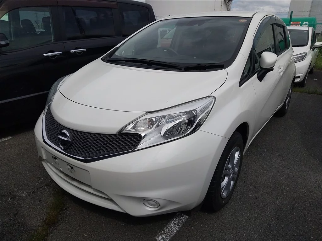Nissan Note  с аукциона в Японии