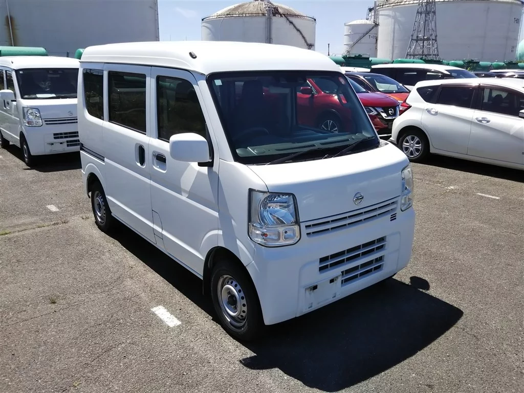 Nissan NV100 Clipper  с аукциона в Японии
