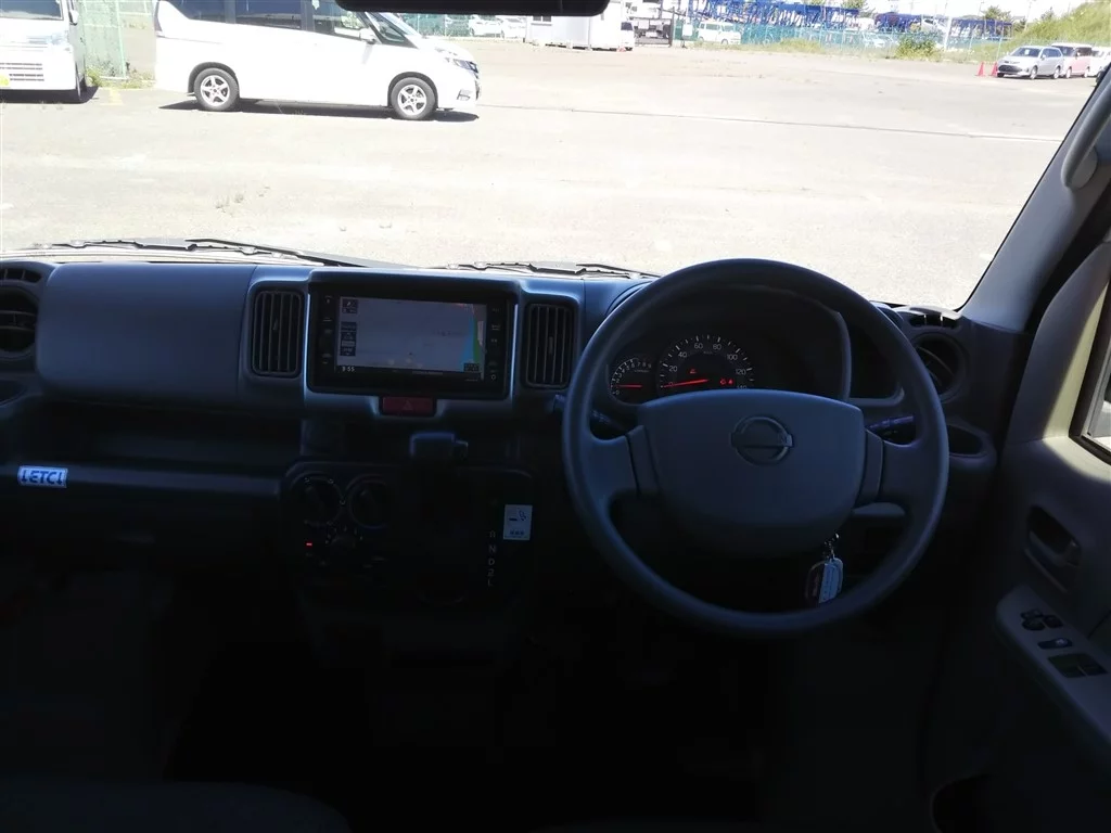 Nissan NV100 Clipper  с аукциона в Японии