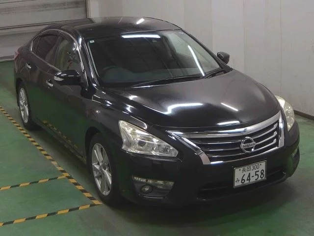 Nissan Teana  с аукциона в Японии