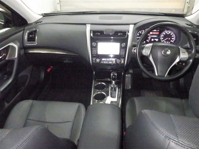 Nissan Teana  с аукциона в Японии