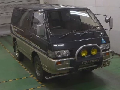 Mitsubishi Delica
