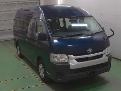 Toyota HiAce Commuter