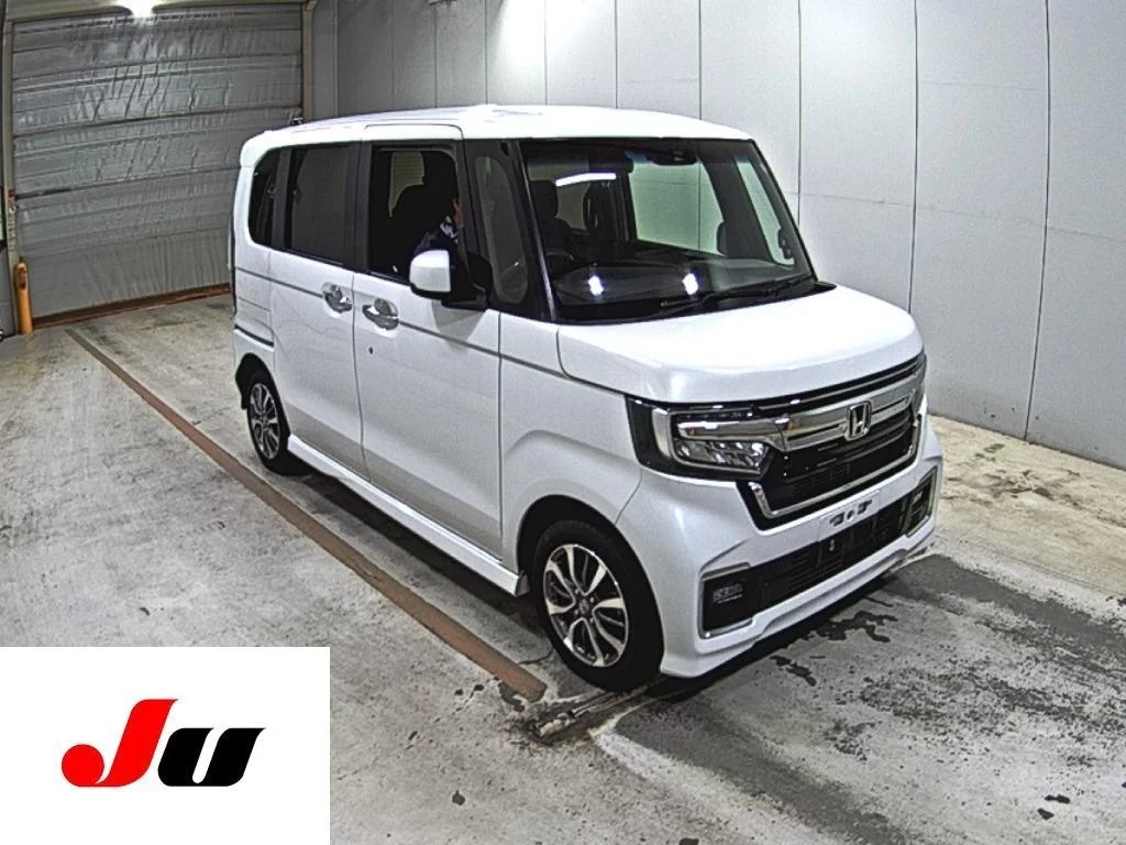 Honda N BOX CUSTOM  с аукциона в Японии