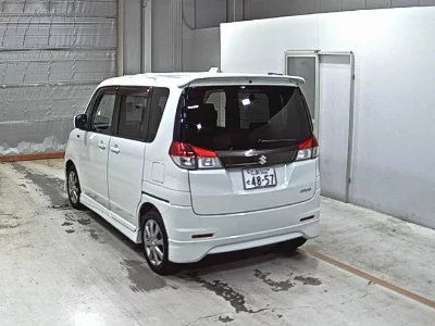 Suzuki Solio
