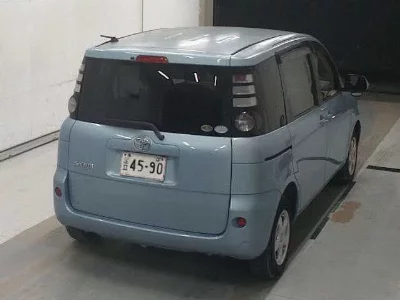 Toyota Sienta