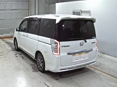 Honda STEPWGN SPADA