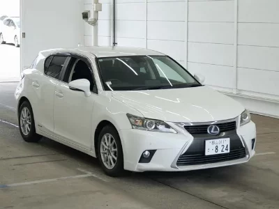 Lexus CT200h