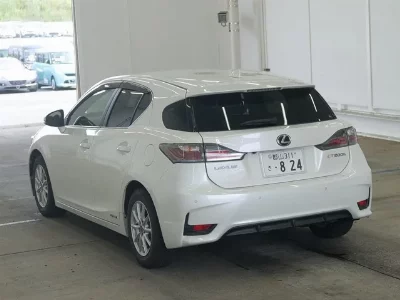 Lexus CT200h