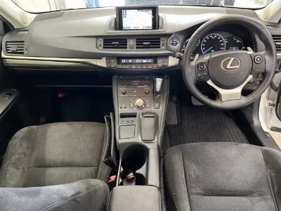 Lexus CT200h