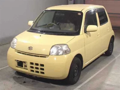 Daihatsu Esse