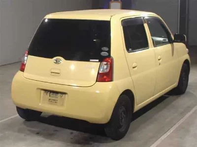 Daihatsu Esse