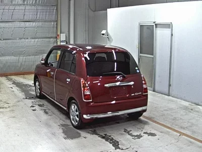 Daihatsu Mira Gino