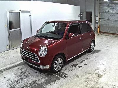 Daihatsu Mira Gino