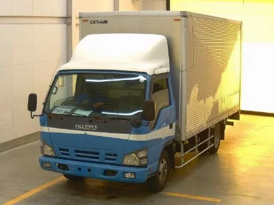 Isuzu Elf