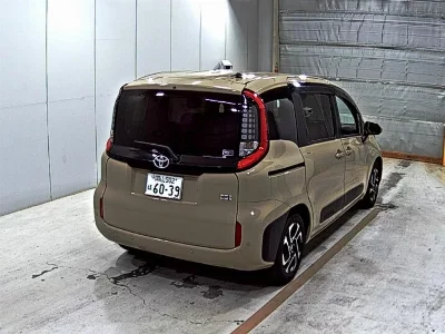 Toyota Sienta