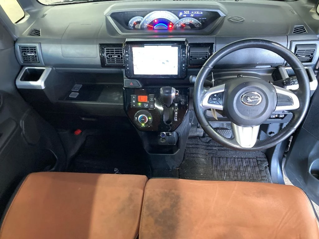 Daihatsu Wake  с аукциона в Японии