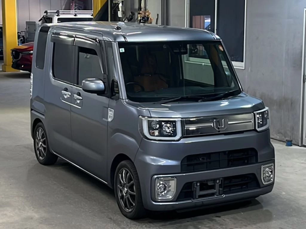 Daihatsu Wake  с аукциона в Японии