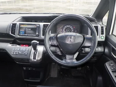 Honda STEPWGN SPADA