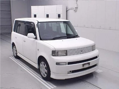 TOYOTA BB