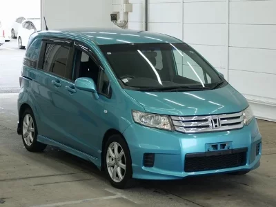 Honda Freed Spike